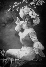 Marie Studholme (1875-1930), English theatre actress, 1902-1903.Artist: Alfred Ellis & Walery