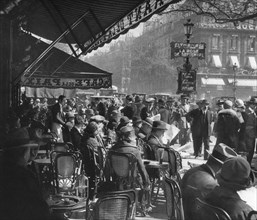 Café de la Paix, Paris, 1937. Artist: Martin Hurlimann