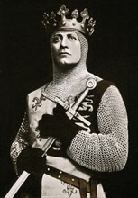 Lewis Waller (1860-1915), actor and theatre manager, in Henry V, 1908-1909.Artist: Langfier Photo