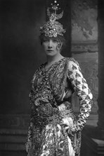 Sarah Bernhardt (1844-1923), French stage actress, 1890.Artist: W&D Downey