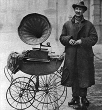 Kerb-side gramophone-player, Holborn, London, 1926-1927. Artist: Unknown
