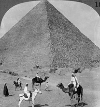 'King Khufu's tomb, the Great Phyramid of Giza, Egypt', 1905.Artist: Underwood & Underwood