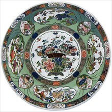 A Chinese porcelain dish of the Kang-he period, 17th century (1903). Artist: Unknown
