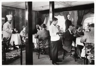 Passengers' dining room, Zeppelin LZ 127 'Graf Zeppelin', 1933. Artist: Unknown