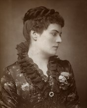 Sophie Eyre, British actress, 1883. Artist: St James's Photographic Co