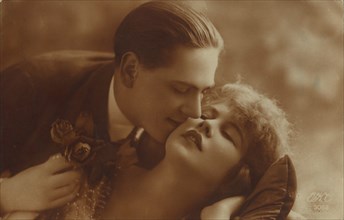 Postcard of romantic vintage couple, in sepia. Artist: Unknown