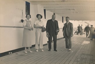 Playing quoits on board the SS Arandora Star, 1936. Artist: Unknown