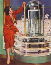 Gigantic electric lamp, 1938. Artist: Unknown.