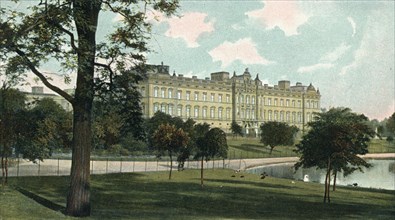 'London, Buckingham Palace', c1907. Artist: Unknown.