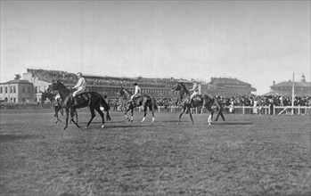'St. Leger Horses In Front of the Doncaster Stand', c1901, (1903). Artist: WW Rouch.