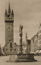 'Straubing - Ludwigsplatz with Town Tower and Fountain of 1644', 1931. Artist: Kurt Hielscher.