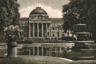'Wiesbaden - Kurhaus', 1931. Artist: Kurt Hielscher.