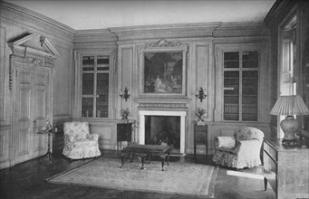 Living room, house of Mrs Arthur Ryerson, Chicago, Illinois, 1922. Artist: Unknown.