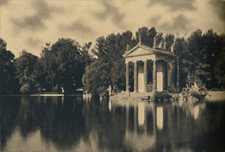 'Roma - Villa Borghese (Umberto I.) - Little Temple in the Lake-Garden', 1910. Artist: Unknown.