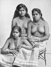 Three Tamil girls of the Deccan, 1902. Artist: Karl Hagenbeck.