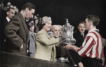 'The Queen Presents The Cup', 1937. Artist: Unknown.