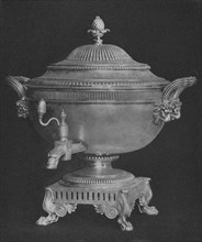 'Urn presented to Thomas Backhouse by Committee on American Captures 1806', 1928. Artist: Unknown.