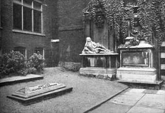 'Goldsmith's Monument in the Temple', 1907. Artist: Unknown.