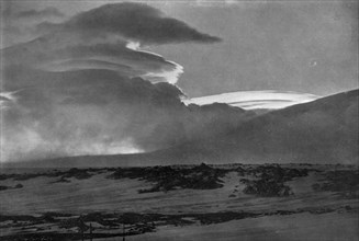 'Whaleback Clouds Over Mount Erebus', c1910?1913, (1913).  Artist: Herbert Ponting.