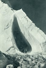 'The Arch Berg from Without', c1910?1913, (1913). Artist: Herbert Ponting.