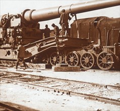 370 railway gun named 'Louise', Mailly, northern France, c1914-c1918. Artist: Unknown.