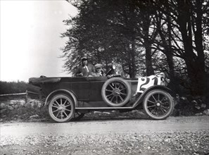 Thulin Type A 25 cabriolet, manufactured at the Thulin factory, Landskrona, Sweden, 1920. Artist: Unknown