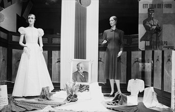 Clothes shop window with rwo mannequins, Malmö, Sweden, 1940. Artist: Unknown
