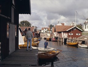 Fishing village of Tången, Sotenäs, District of Bohuslän, Sweden. Artist: Torkel Lindeberg