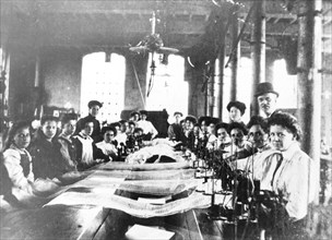 Employees of the Midland Lace Company, St Ann's Well Road, Nottingham, Nottinghamshire, 1906. Artist: Unknown