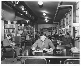 Soldiers reading in the library in Service Club No 1, Fort Sheridan, Illinois, USA, 1943. Artist: Unknown