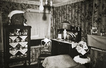 Room within a New York tenement block, USA, early 1930s. Artist: Unknown