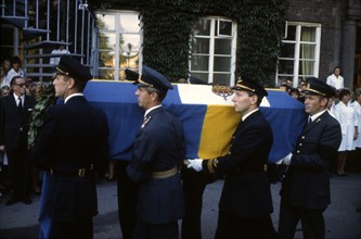 The coffin of King Gustaf VI Adolf of Sweden, 15 September 1973. Artist: Unknown