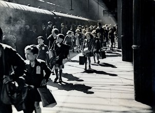 London schoolchildren being evacuated, Euston Station, World War II, 6 July 1944. Artist: Unknown
