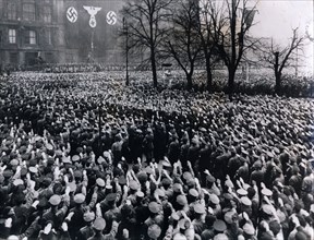 60,000 Nazis swearing an oath of allegiance to Hitler, Lustgarten, Berlin, 1930s. Artist: Unknown