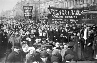 Striking Putilov workers on the first day of the February Revolution, St Petersburg, Russia, 1917. Artist: Anon