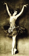 Felia Doubrovska, Russian ballet dancer and teacher, 20th century.  Artist: Anon