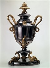 Samovar, Russian, late 18th or early 19th century..  Artist: Russian Master of Tula