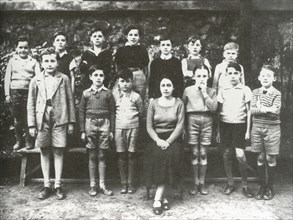 Georgy Efron among his schoolfellows, 1930s.