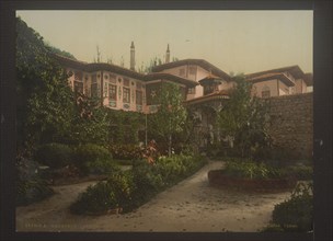 The Khan's Palace in Bakhchisaray, 1890-1900.