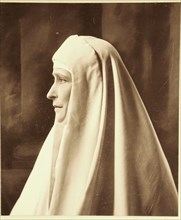 Grand Duchess Elizabeth Fyodorovna in the monastic habit, c. 1909.