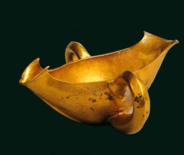 Sauceboat with double spout and two handles. Artist: Gold of Troy, Priam?s Treasure