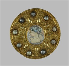Medallion, 4th century. Artist: Ancient jewelry
