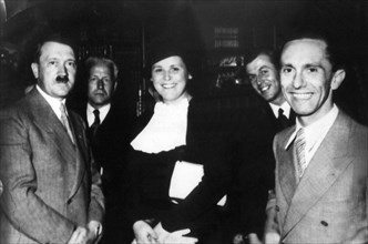 Adolf Hitler, Franz von Hoesslin, Maria Müller and Joseph Goebbels during a reception at Winifried W