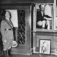 Adolf Hitler visits the Dresden exhibition Degenerate Art in 1935, 1935.