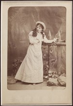 Portrait of the actress Maria Gavrilovna Savina (1854-1915), Early 1880s.