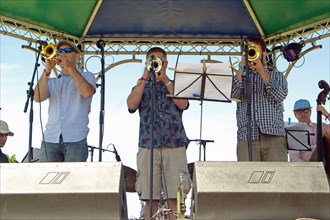 Chris Coull, G Garrick and J Kendon, Love Supreme Jazz Festival, Glynde Place, East Sussex, 2015. Artist: Brian O'Connor.