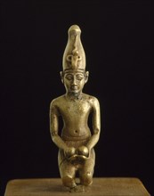 Statuette of king in the white crown offering two wine bowls, XIXth Dynasty (c1292 BC-c1190 BC). Artist: Unknown.