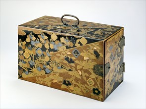 Box with mon crests of the Inaba family, c1600. Artist: Unknown.