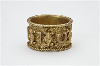 Wedding ring, 17th-18th century. Artist: Unknown.