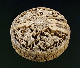Casket lid with huntsmen and animals, 998-999. Artist: Unknown.